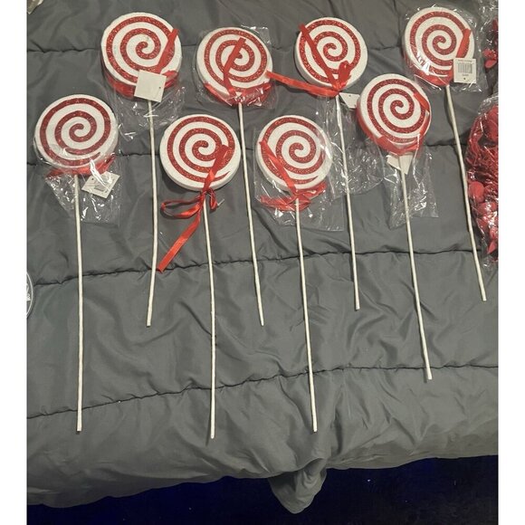 Christmas Decoration Candy Sticks & Red Floral Arrangement New In Box - Picture 2 of 3